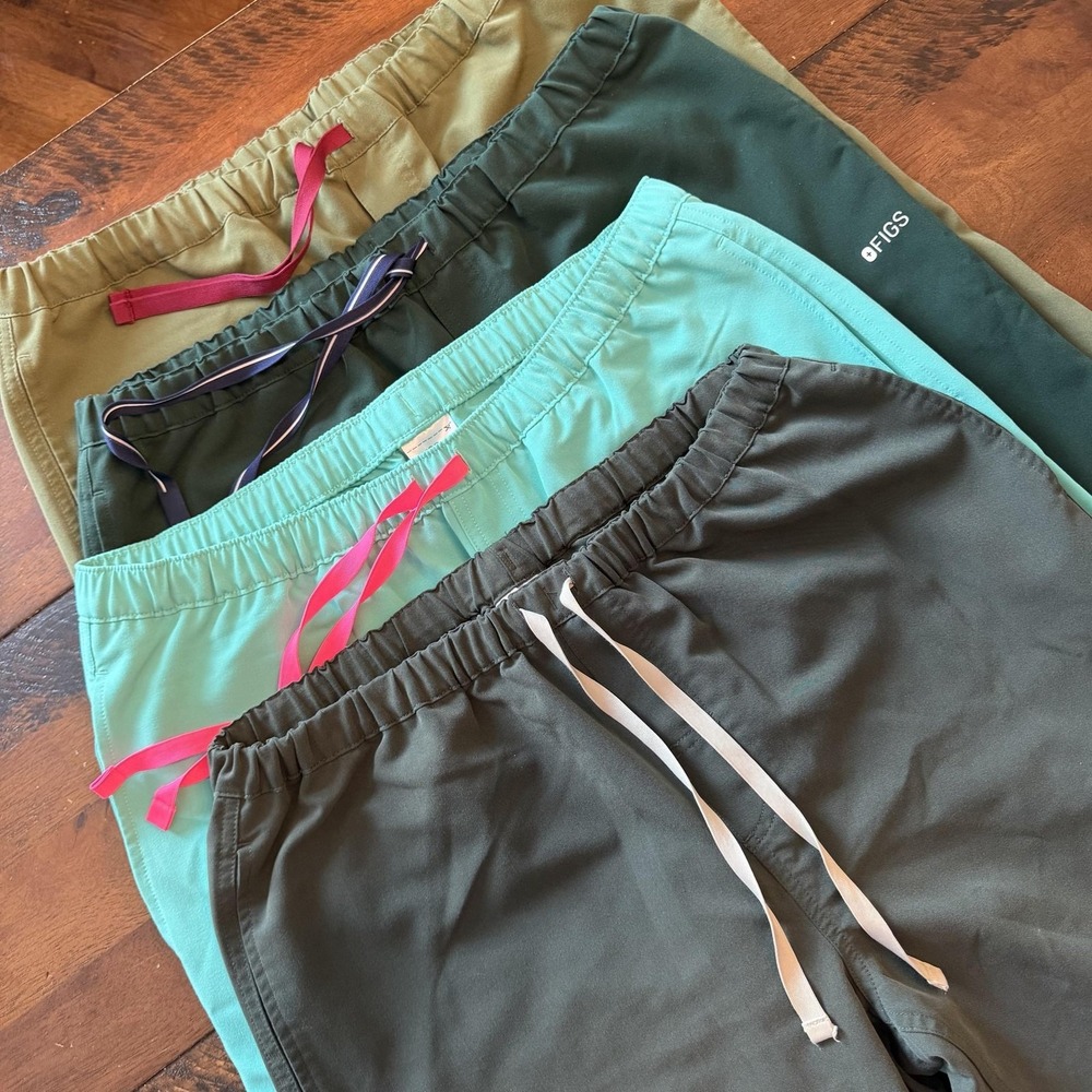 Lot of 4 FIGS Scrub Sweatpants Womens Large Multicolor Technical Workwear FM4500